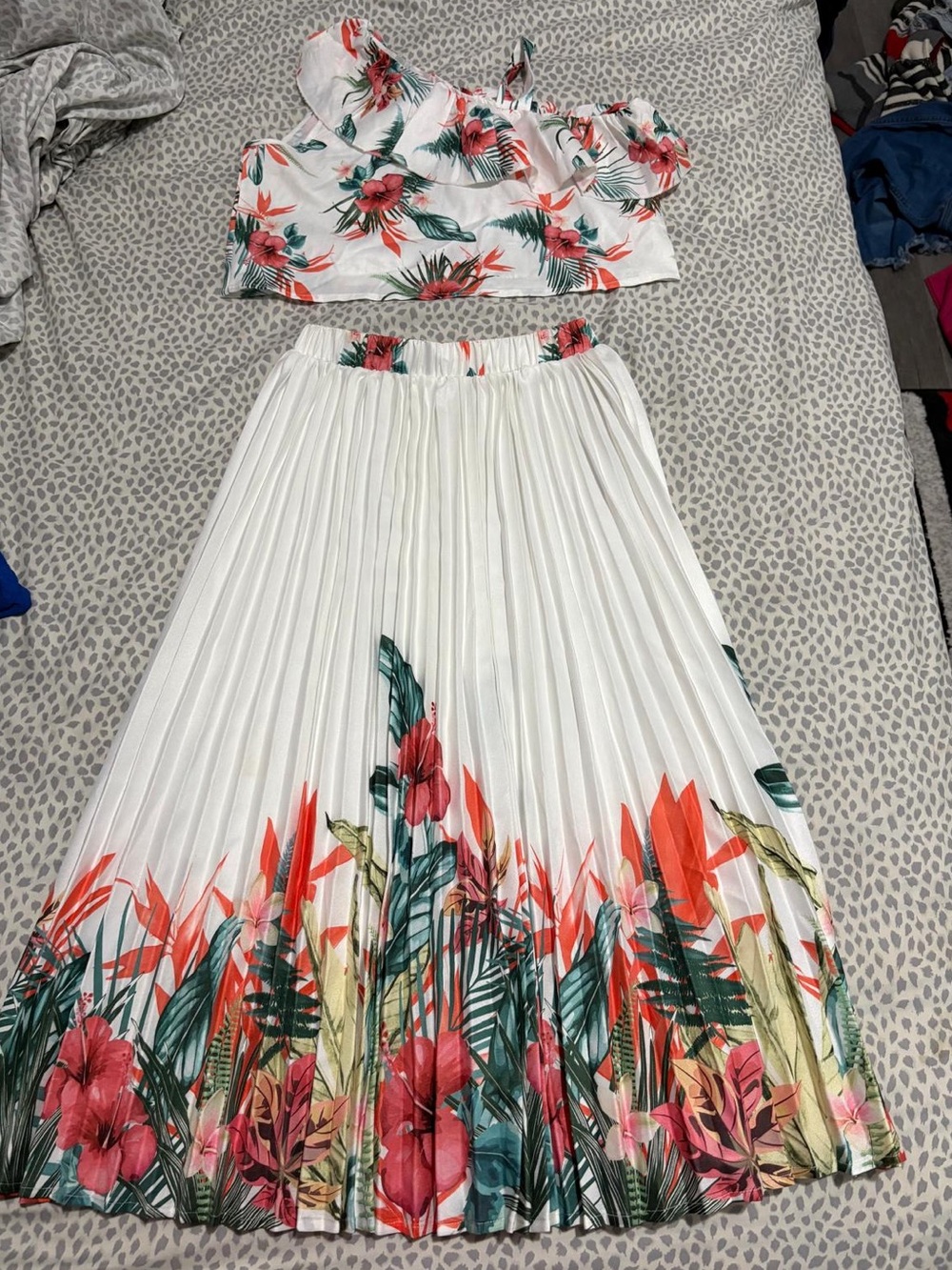 Floral Pleated Midi Skirt — White with Red & Green Tropical Print